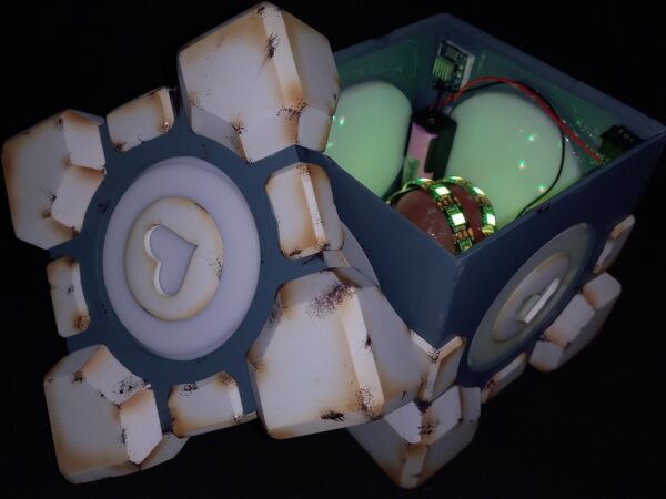 Weighted Companion Cube from Portal (LED light controlled via Bluetooth) - Image 4