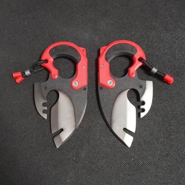 Pair of Jane's Doe Knifes (Zenless Zone Zero, Jane Doe Knife) for cosplay - Image 3