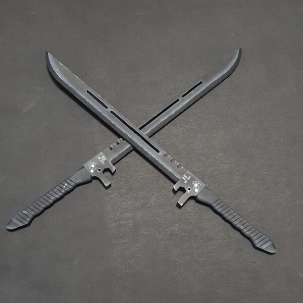 Soshiro Hoshina Twin Swords (Kaiju No 8 Prop) - Image 2