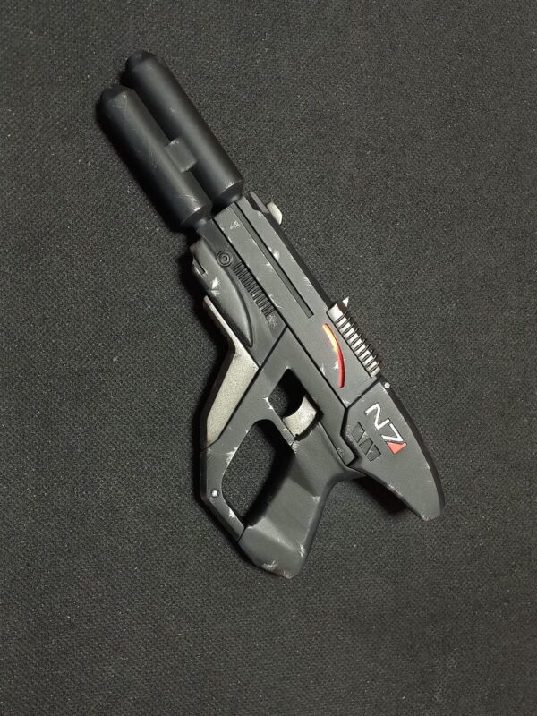 Mass Effect 5 teaser trailer Pistol with LEDs and moving trigger - Image 2
