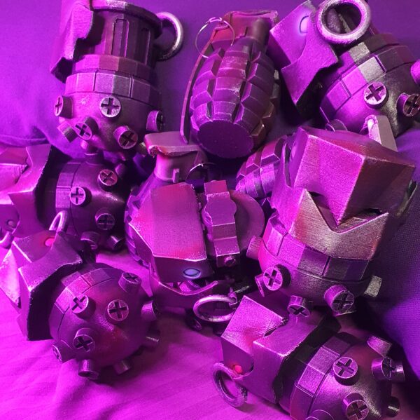Jinx Grenade Replica – Arcane / League of Legends Cosplay Prop - Image 5