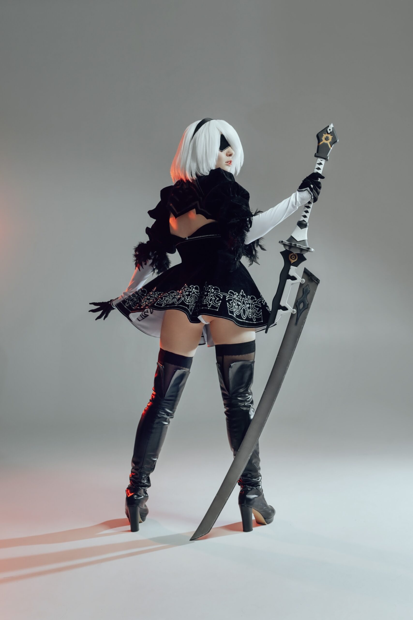 Virtuous Treaty Replica - Stunning 160 cm 2B Cosplay Prop from Nier Automata - Image 3