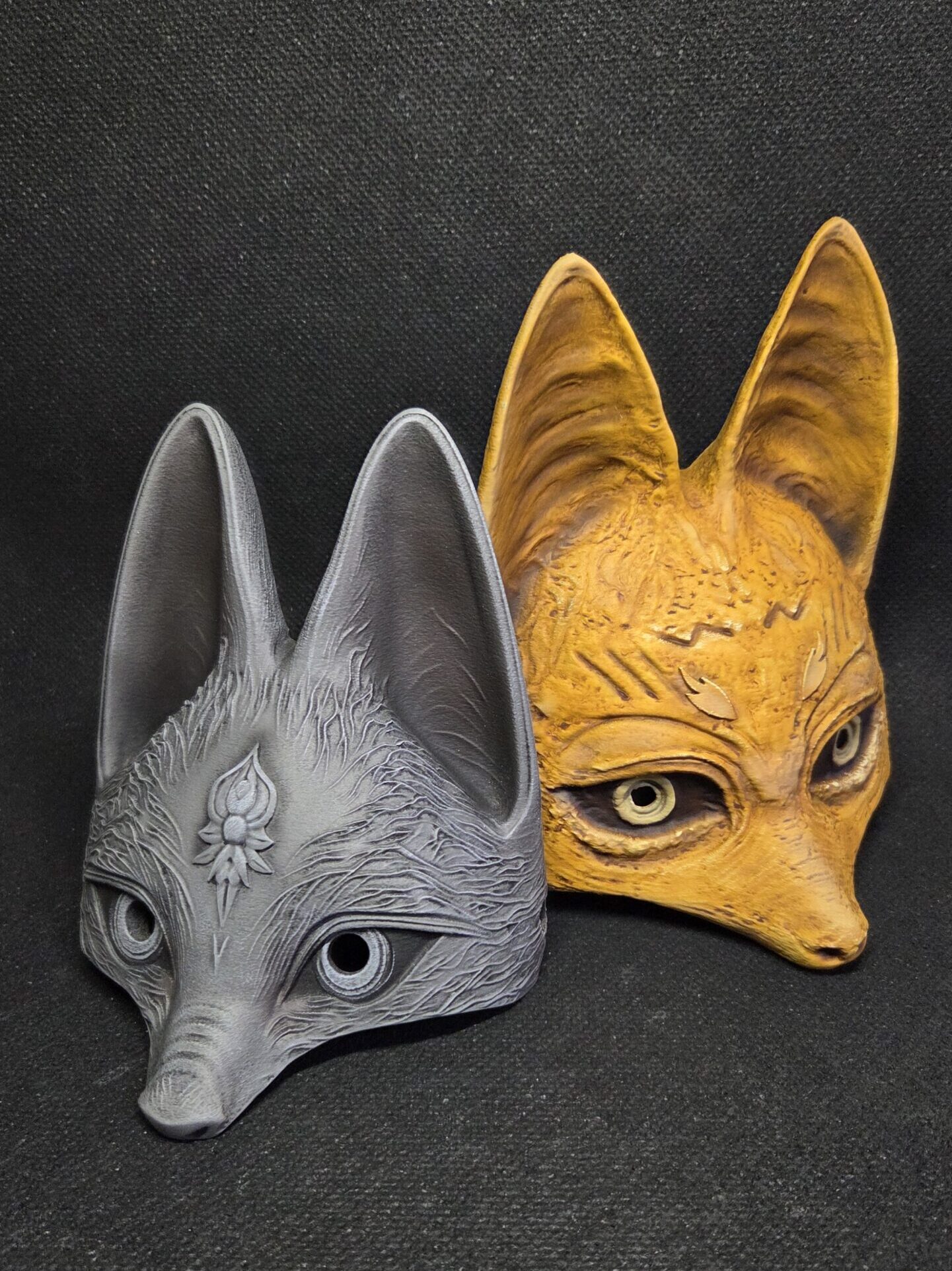 Get the stunning 1:1 Silent Hill F Mask replica. Hand-painted Hinako & Kotoyuki models in ABS+ for professional cosplay and display.