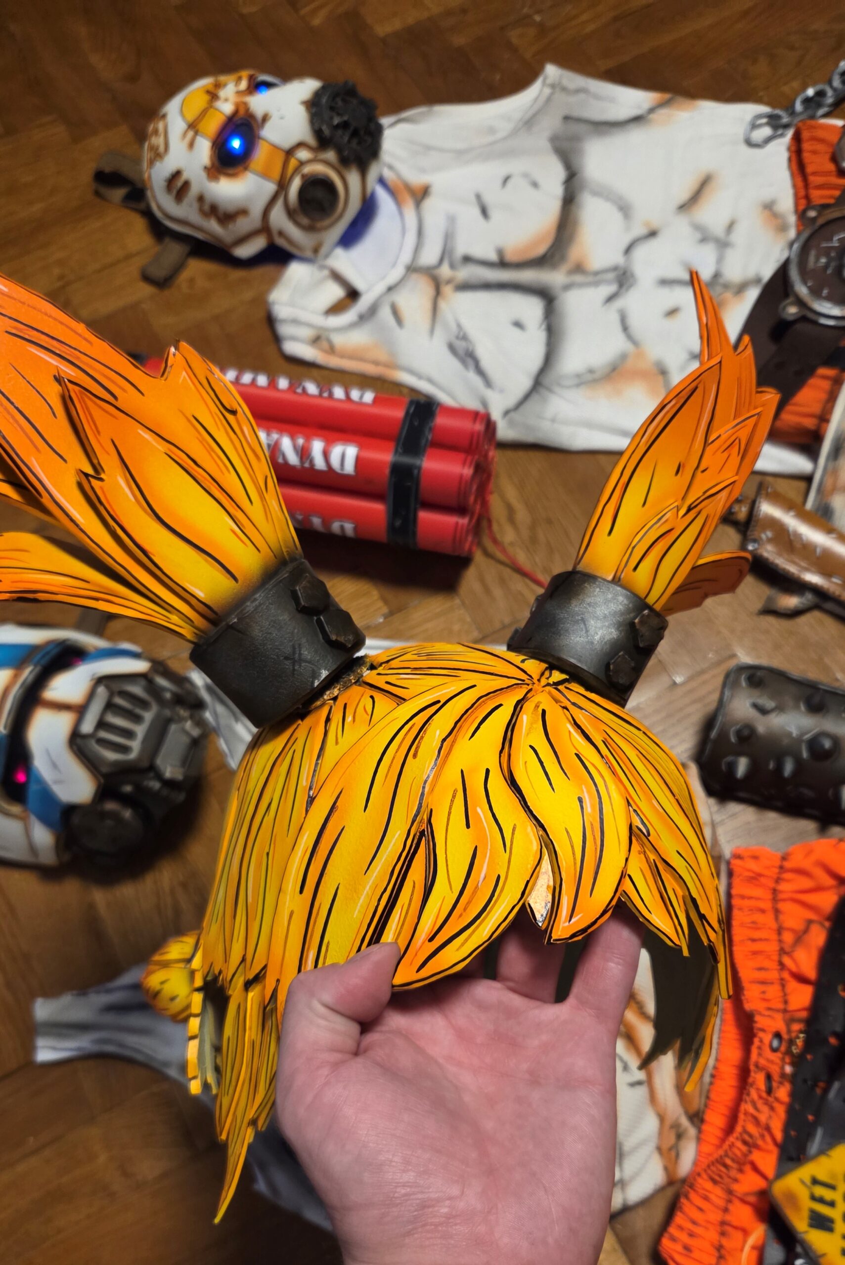Borderlands Psycho Cosplay Set Pair – Male & Female Cell-Shaded Costumes USED - Image 9