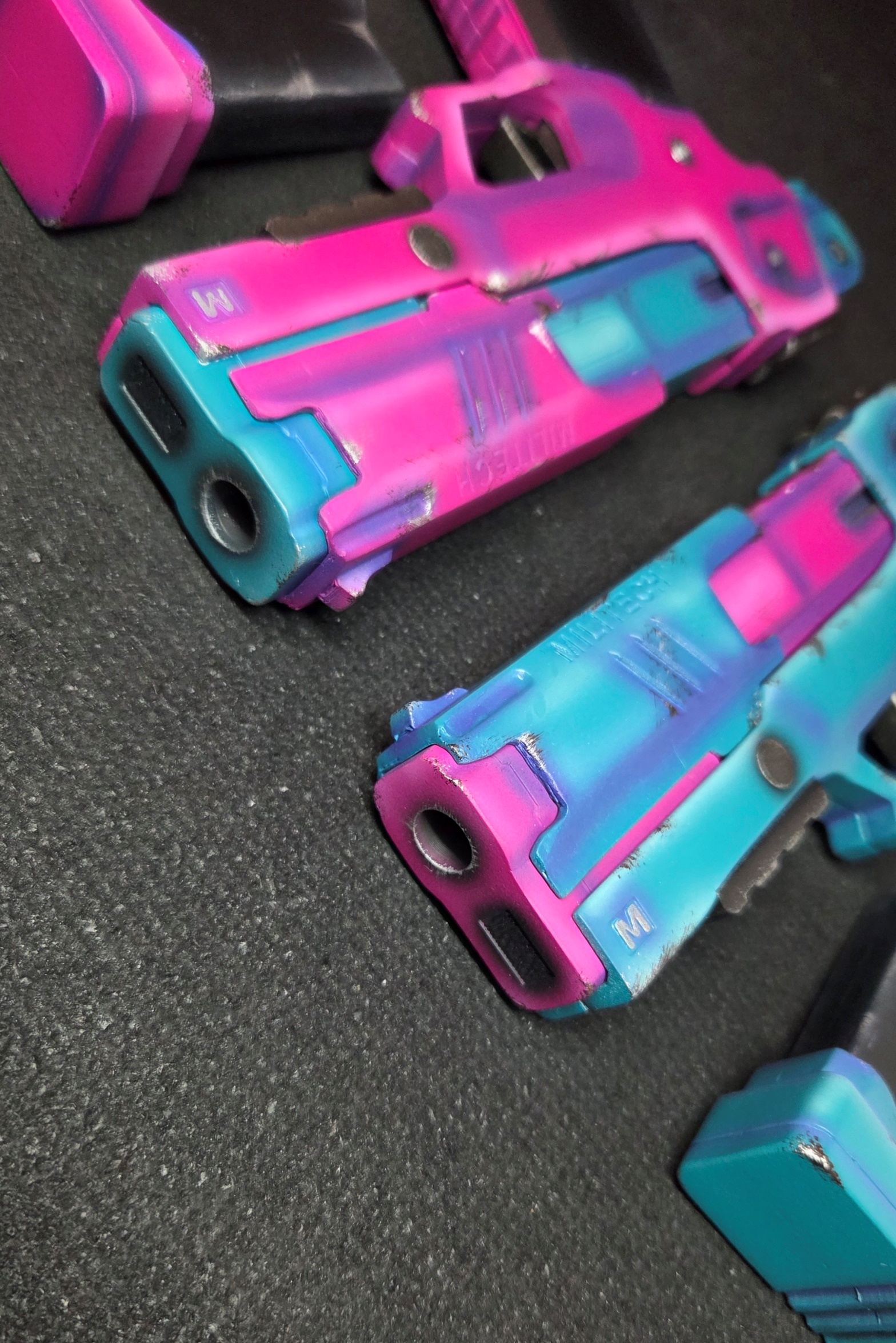 Rebecca's Pistols Dual OMAHA 076E - Best Cyberpunk Edgerunners Prop - Image 3