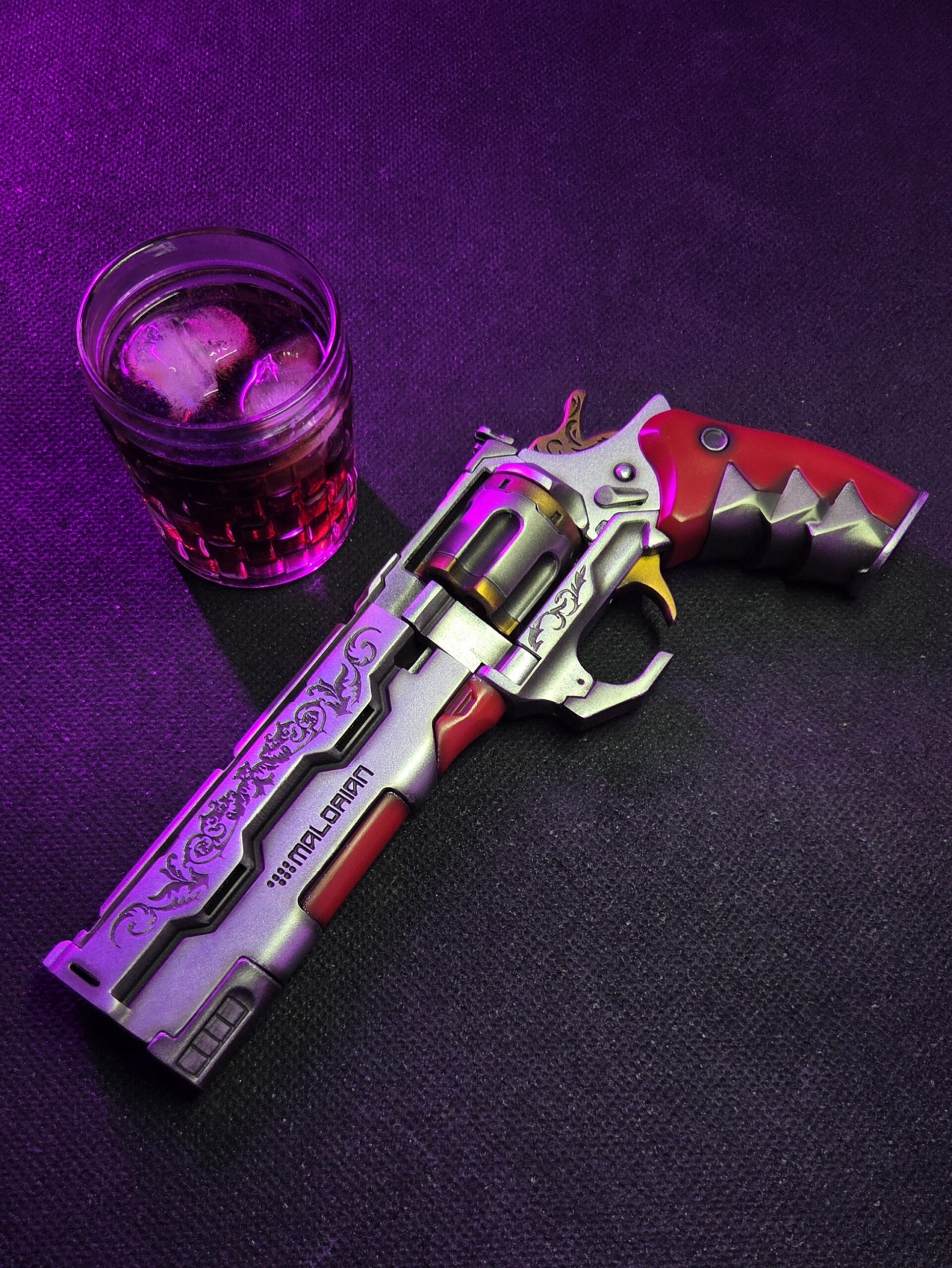 Step into Night City with this premium Cyberpunk 2077 Archangel Overture replica. Features a working hammer, trigger, cylinder, and shell ejector.